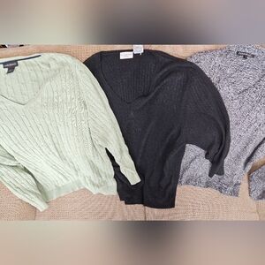 Lot Of Women's Plus Size 22W/24W/3X Sweaters